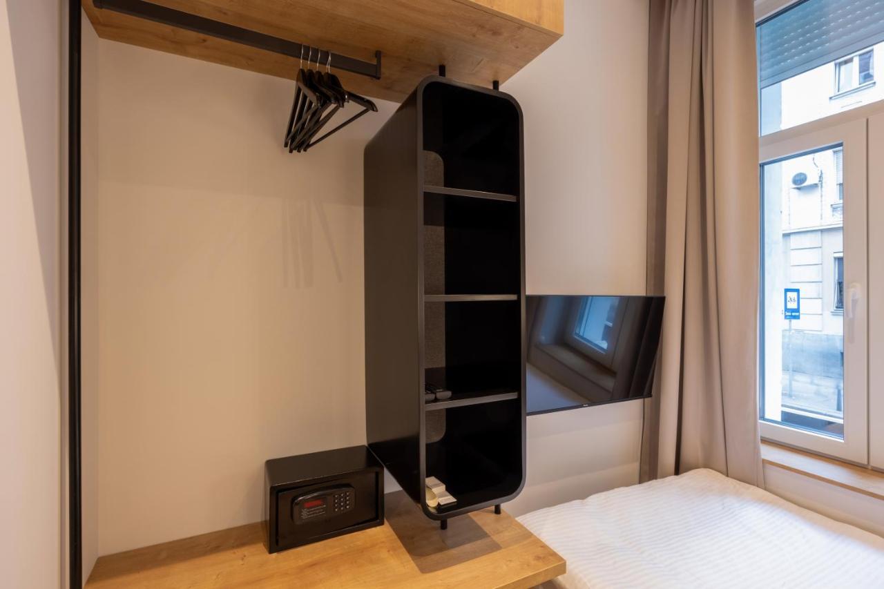 Hop Inn Rooms & Suites Белград Экстерьер фото