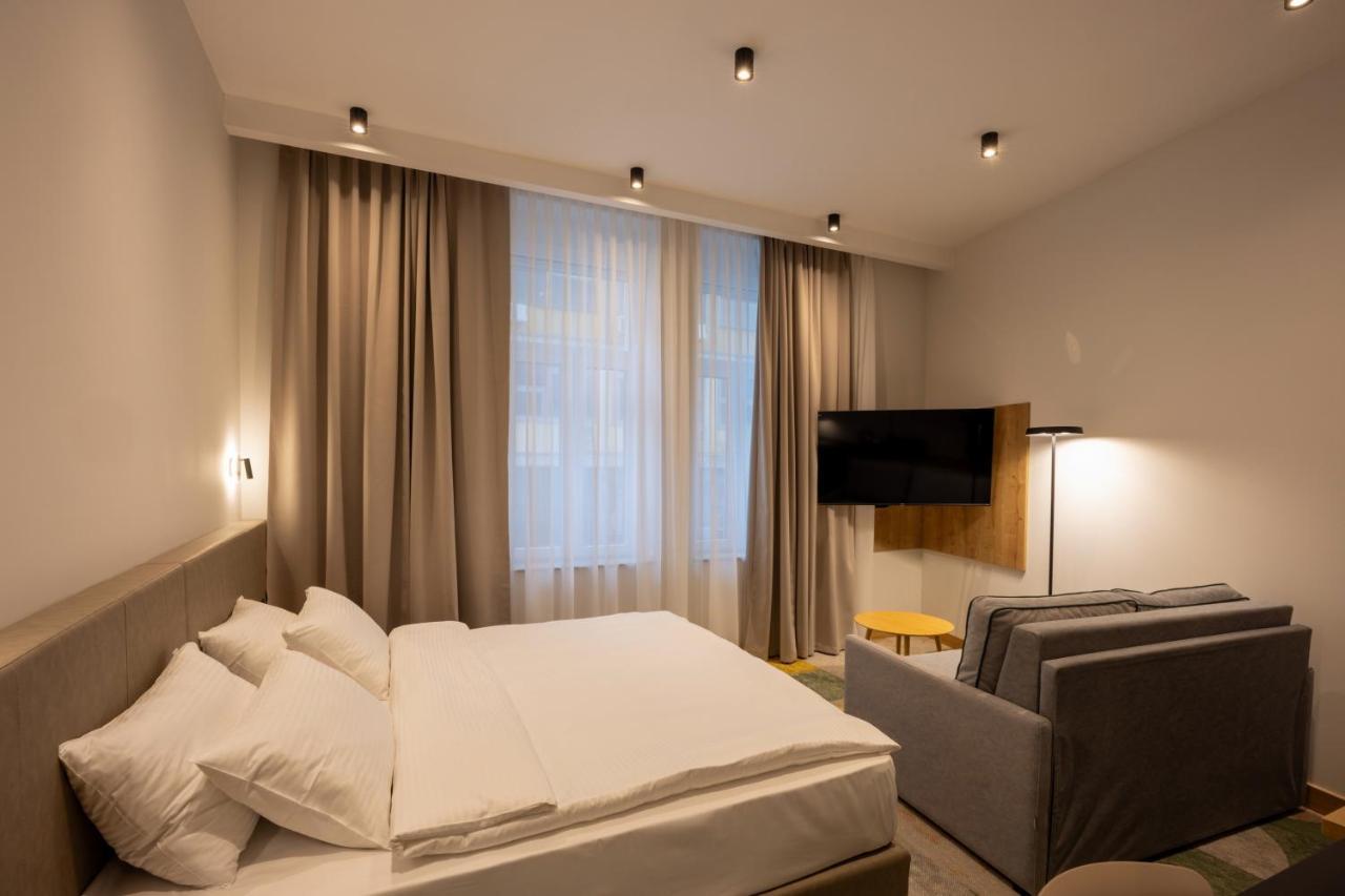 Hop Inn Rooms & Suites Белград Экстерьер фото