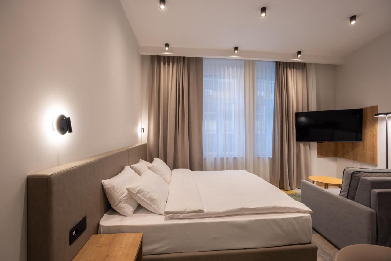 Hop Inn Rooms & Suites Белград Экстерьер фото